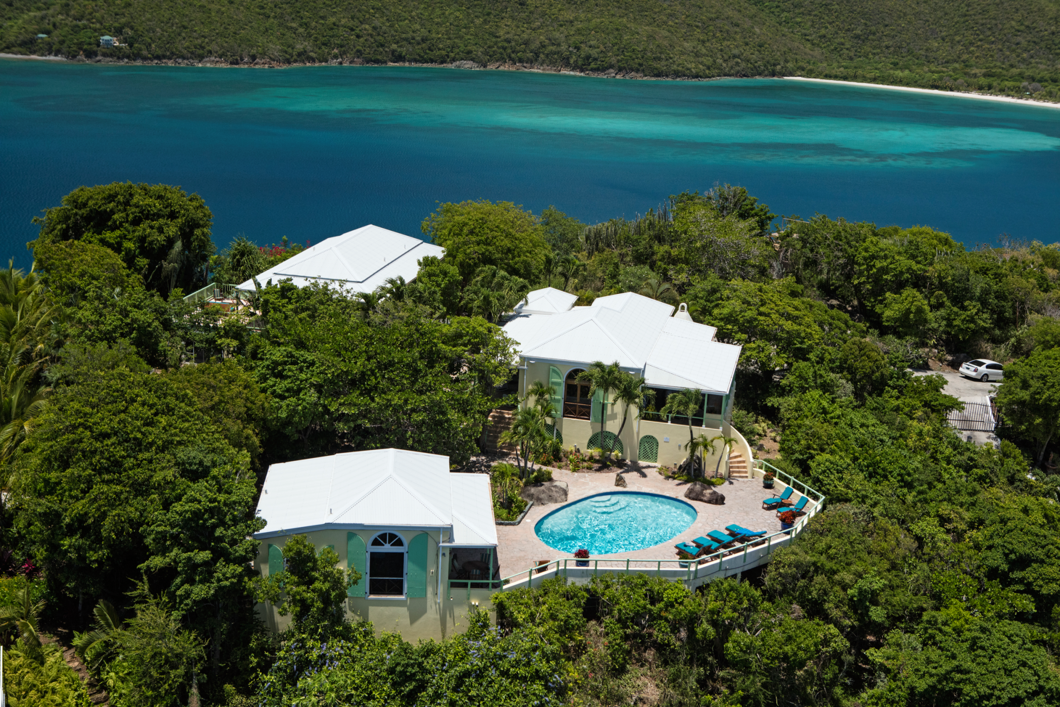 Magens Hideaway business image